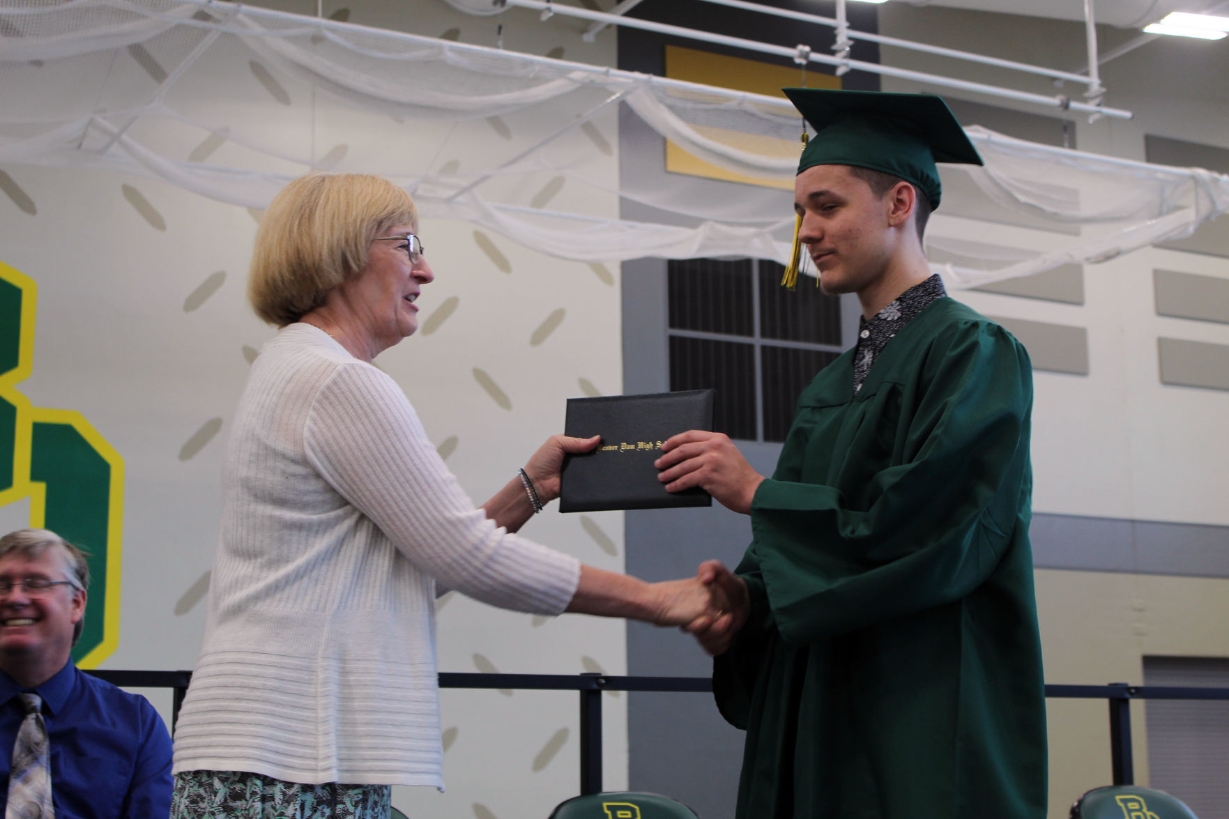 060219-ctzn-news-bd-grad094.jpg